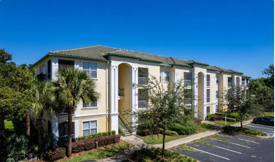 Apartamento Resort-style Near