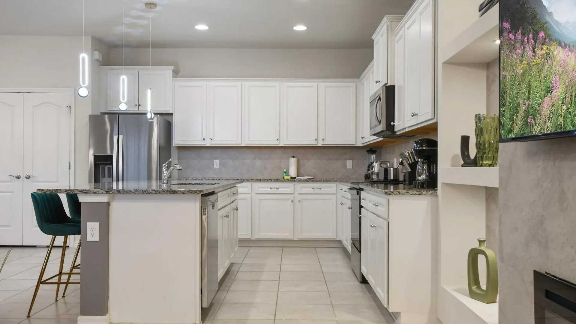 Luxurious With Resort-style Amenities Hébergement de vacances