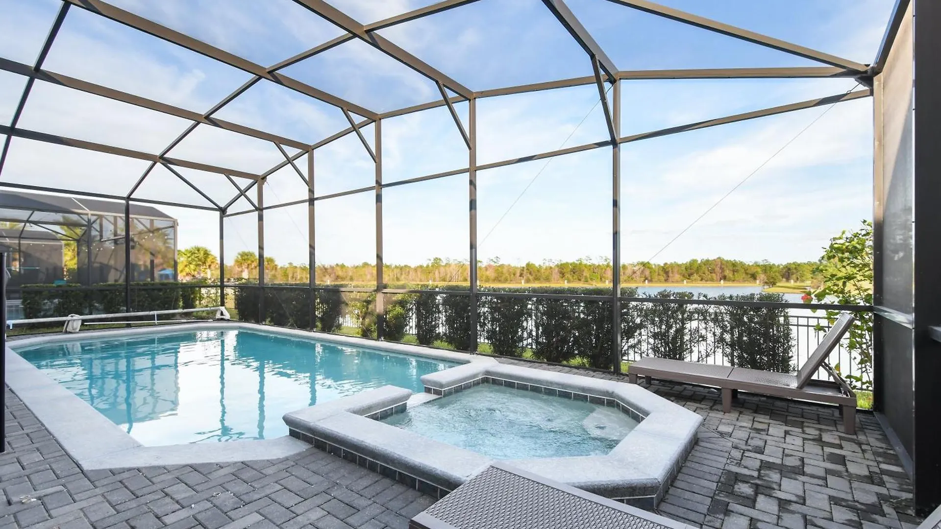Luxurious With Resort-style Amenities Hébergement de vacances *