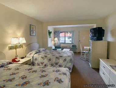 Stayable West Hotel