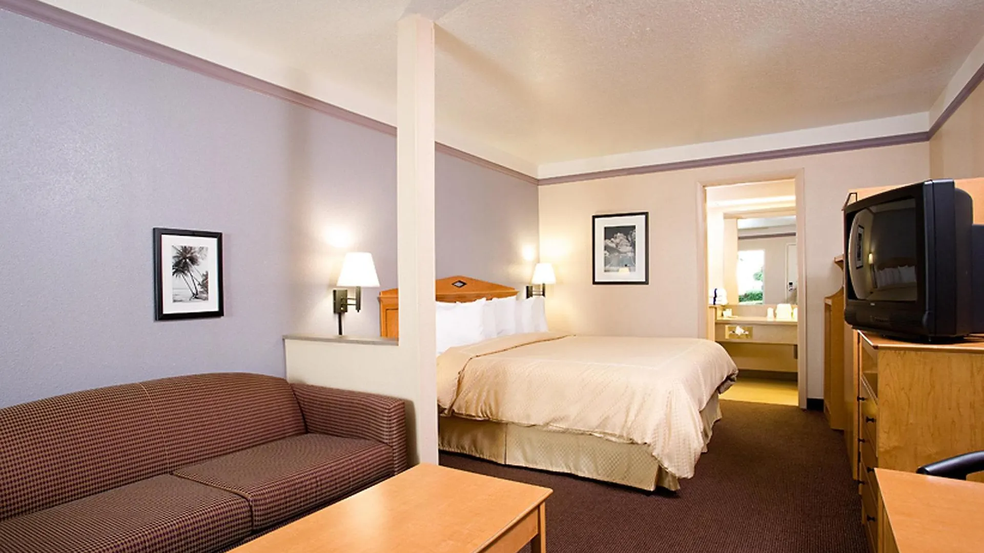 Hotel Maingate Garden 3*