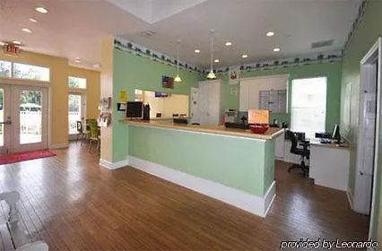 Barefoot'n Resort