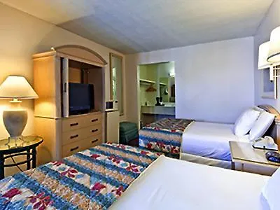 Super 8 By Wyndham Motel