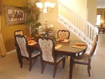 Homes4uu - Area Vacation Rentals- 호텔 3*