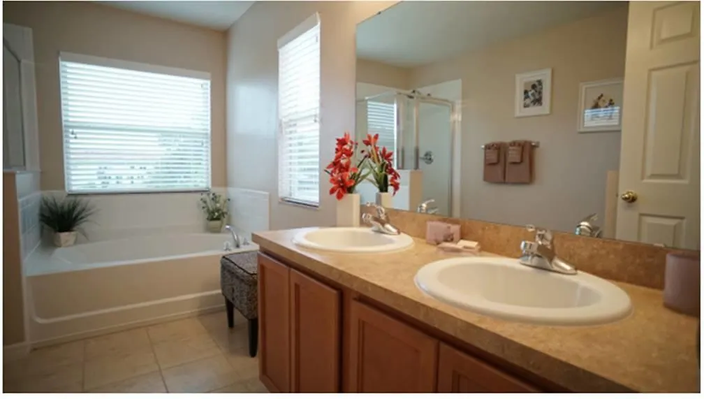 בית נופש Compass Bay Tranquil Retreat - Four Bedroom