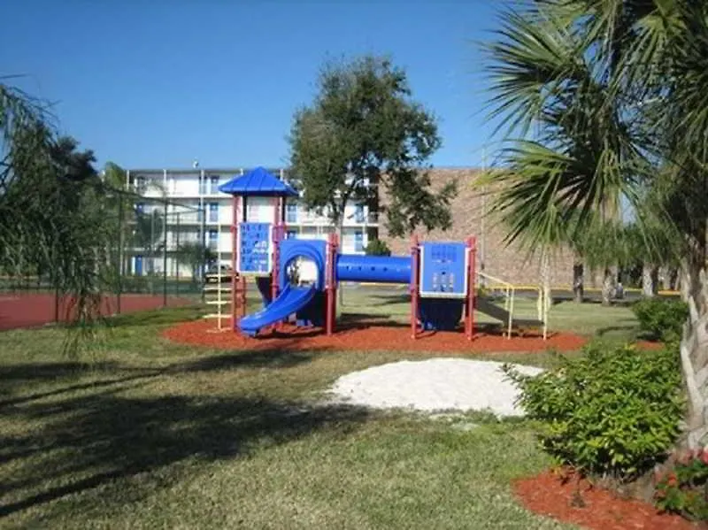 Howard Johnson Heritage Park