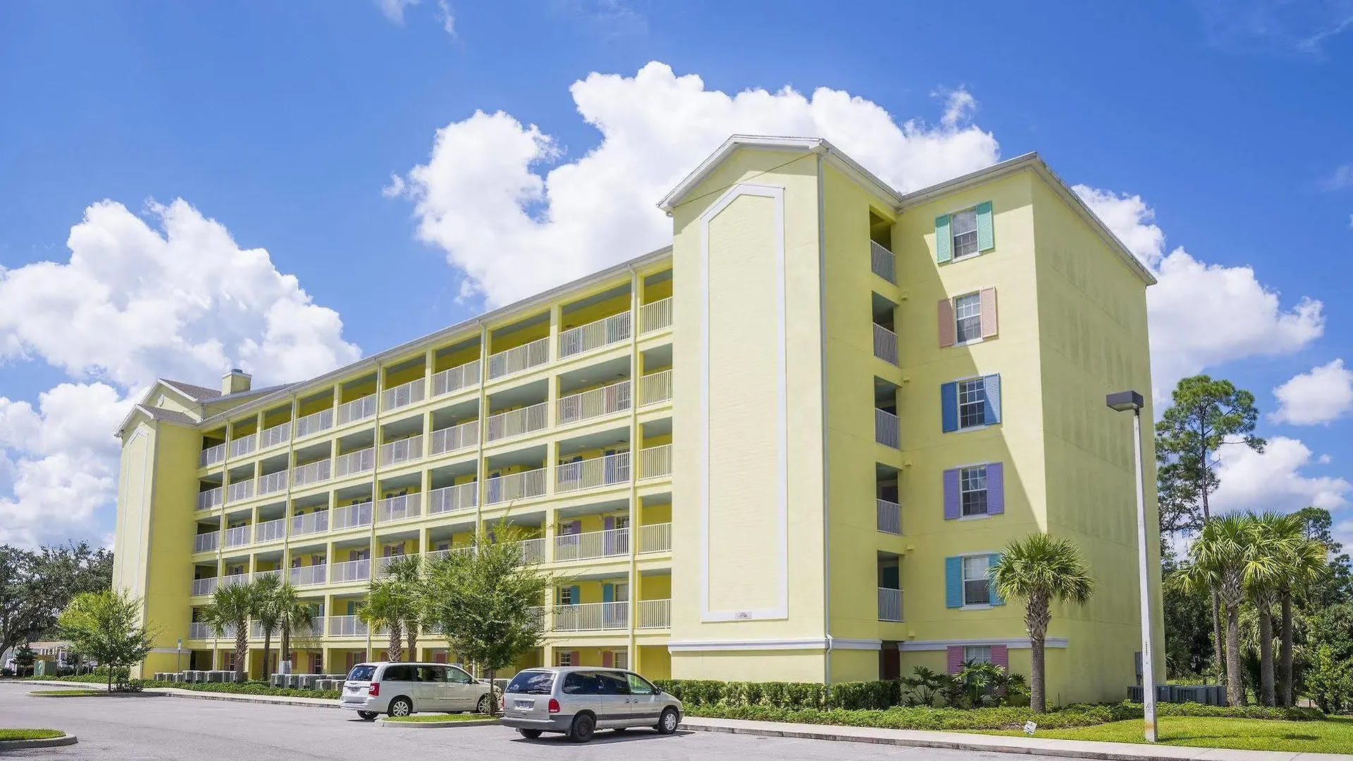 Barefoot'n Kissimmee