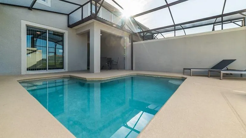 Stunning Storey 4 Bed 3 Bath Townhome With Splash Pool אורלנדו