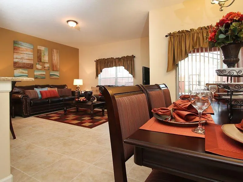 別荘 Beautiful 4 Bed 3 Bath Town With Splash Pool オーランド