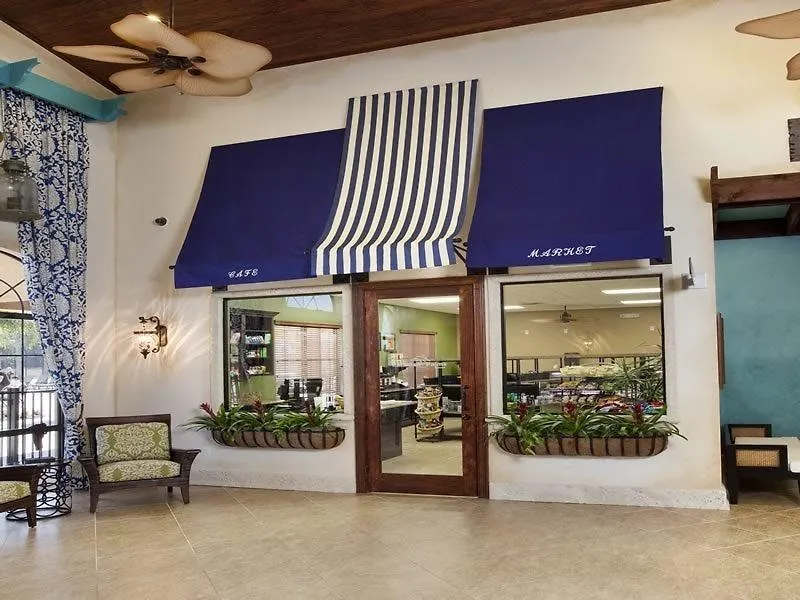 Beautiful 4 Bed 3 Bath Town With Splash Pool 別荘 *