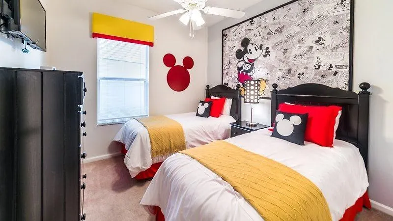 Holiday home Stunning 4 Bedroom Pool Located In Windsor Palms