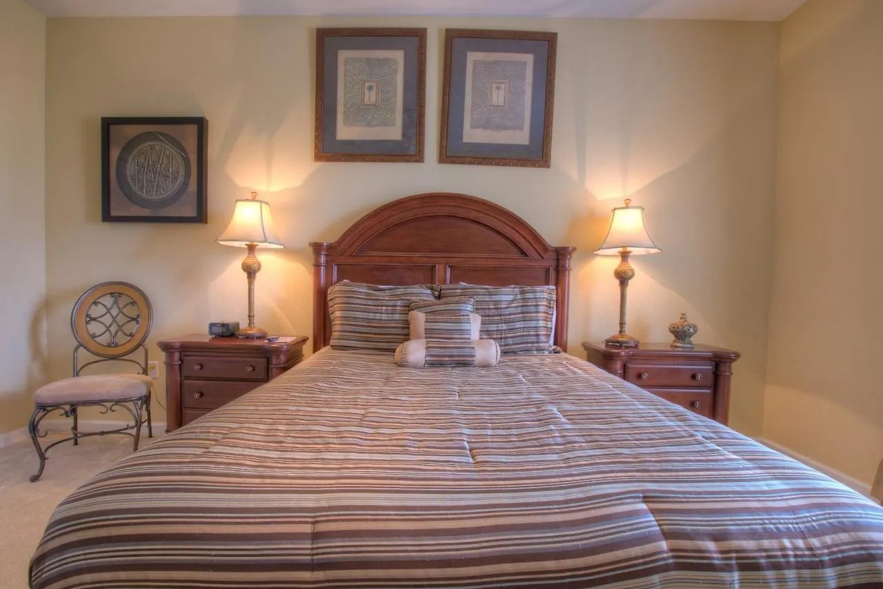 Lakeside Haven Holiday home