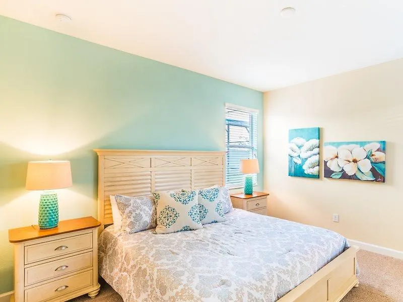 5 Bedroom 5 Bath Pool With In Paradise Palms Semesterbostad