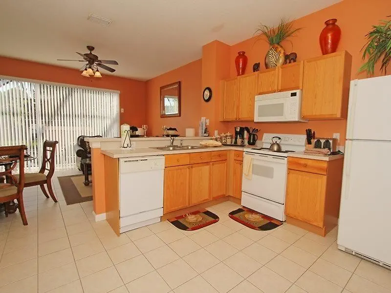 Amenities Galore 3 Bedroom Town House In Windsor Palms Holiday home