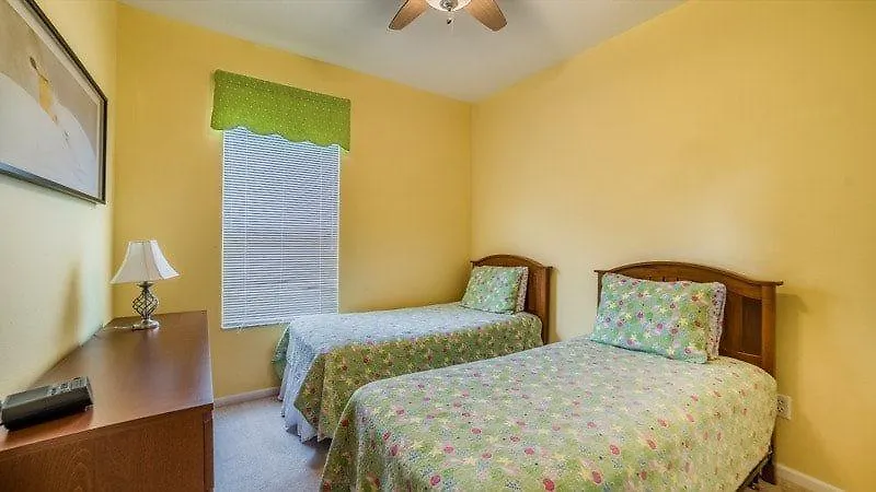 Holiday home Lovely 4 Bedroom 3 Bath Pool In Gated Orlando