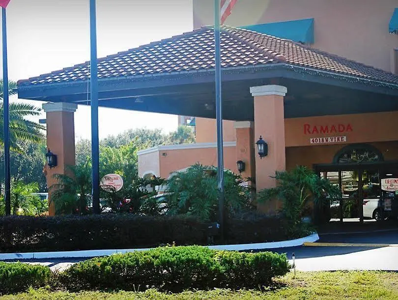 Hotel Ramada By Wyndham Downtown 3*