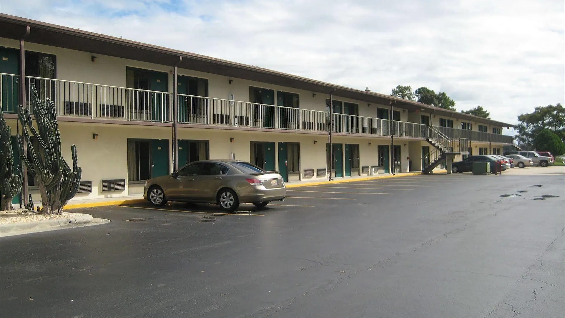 Motel Golden Link 2*