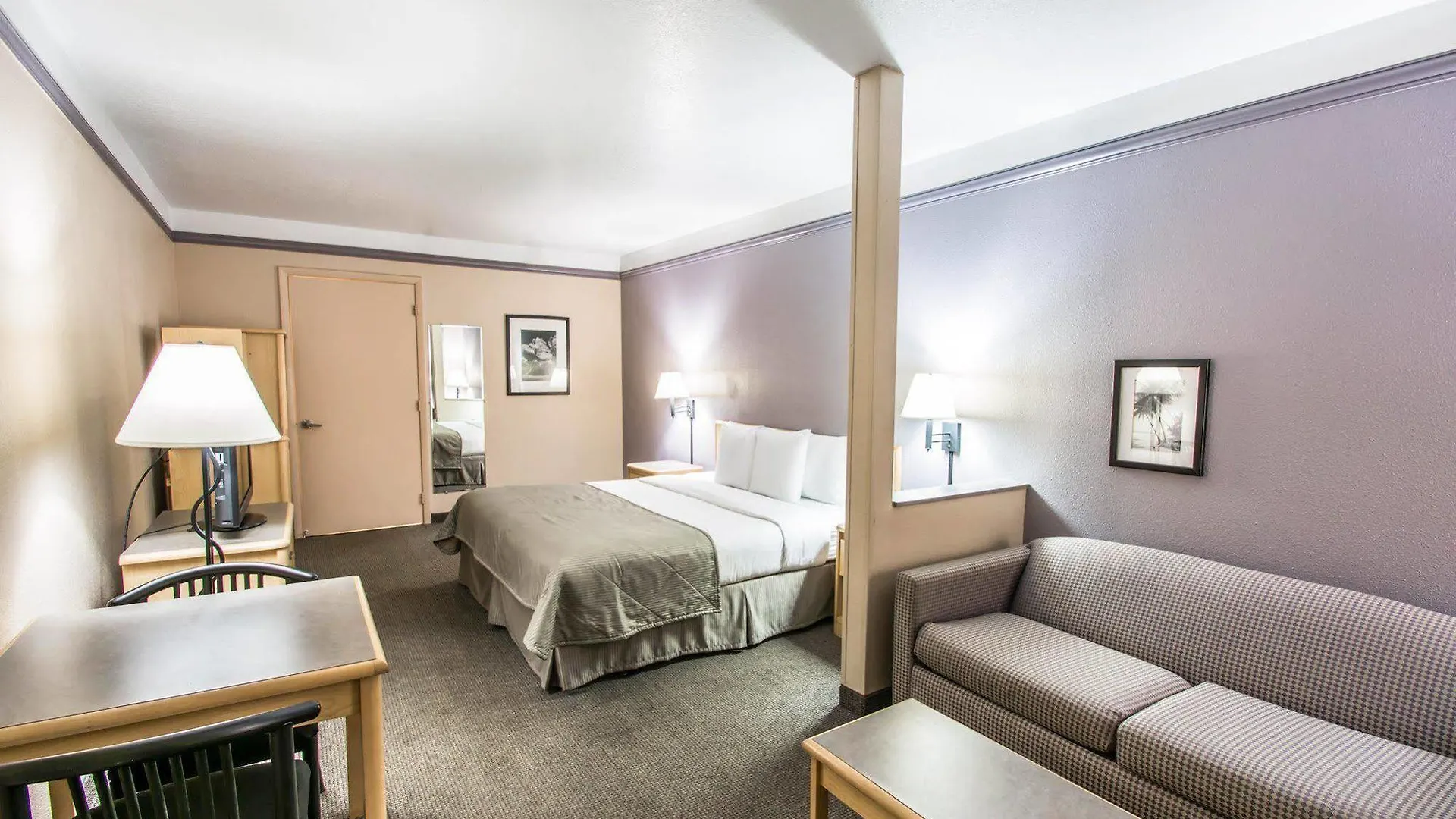 Hotel Maingate Garden 3*