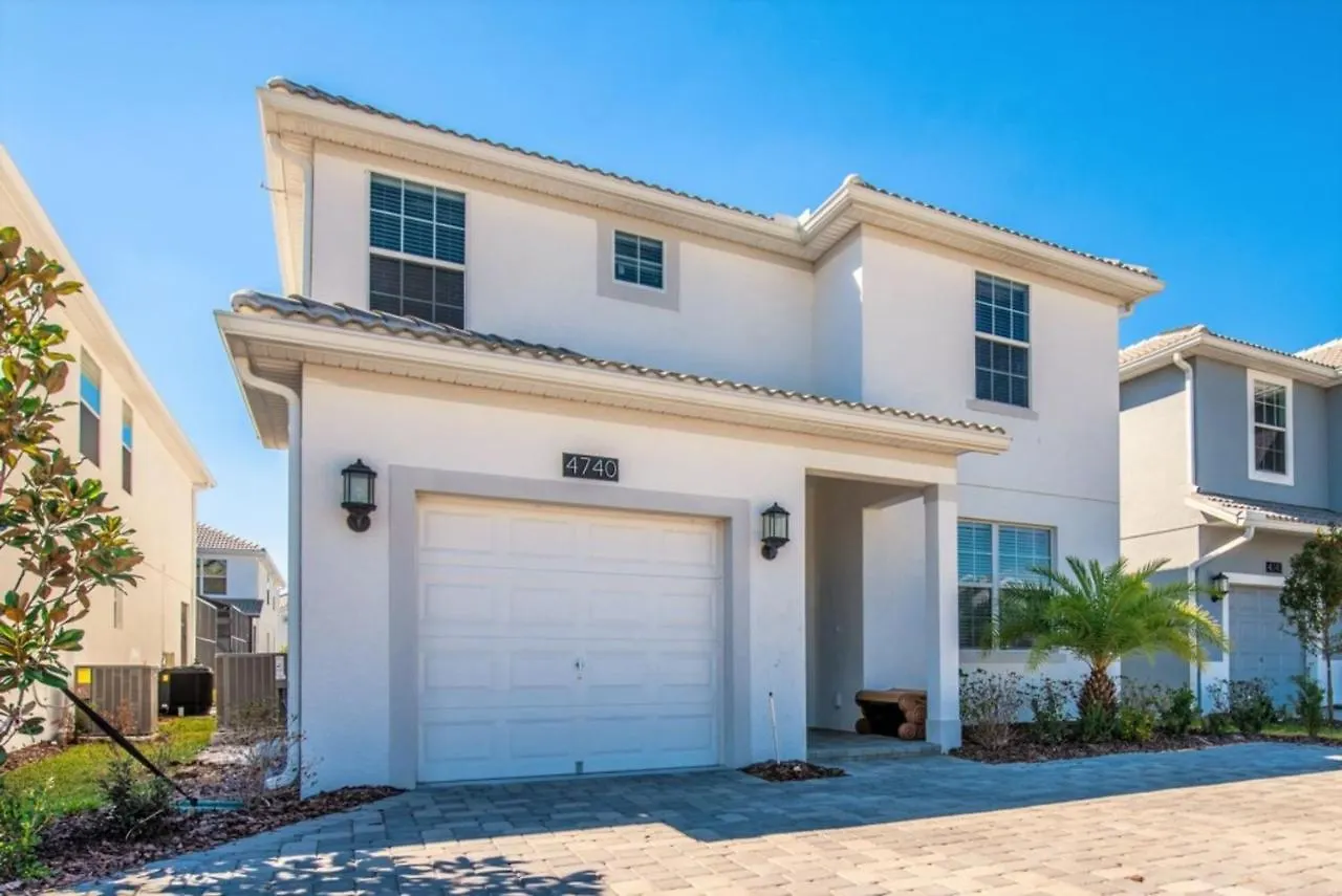Tantalizing 5 Bedroom 5 Bathroom In Storey