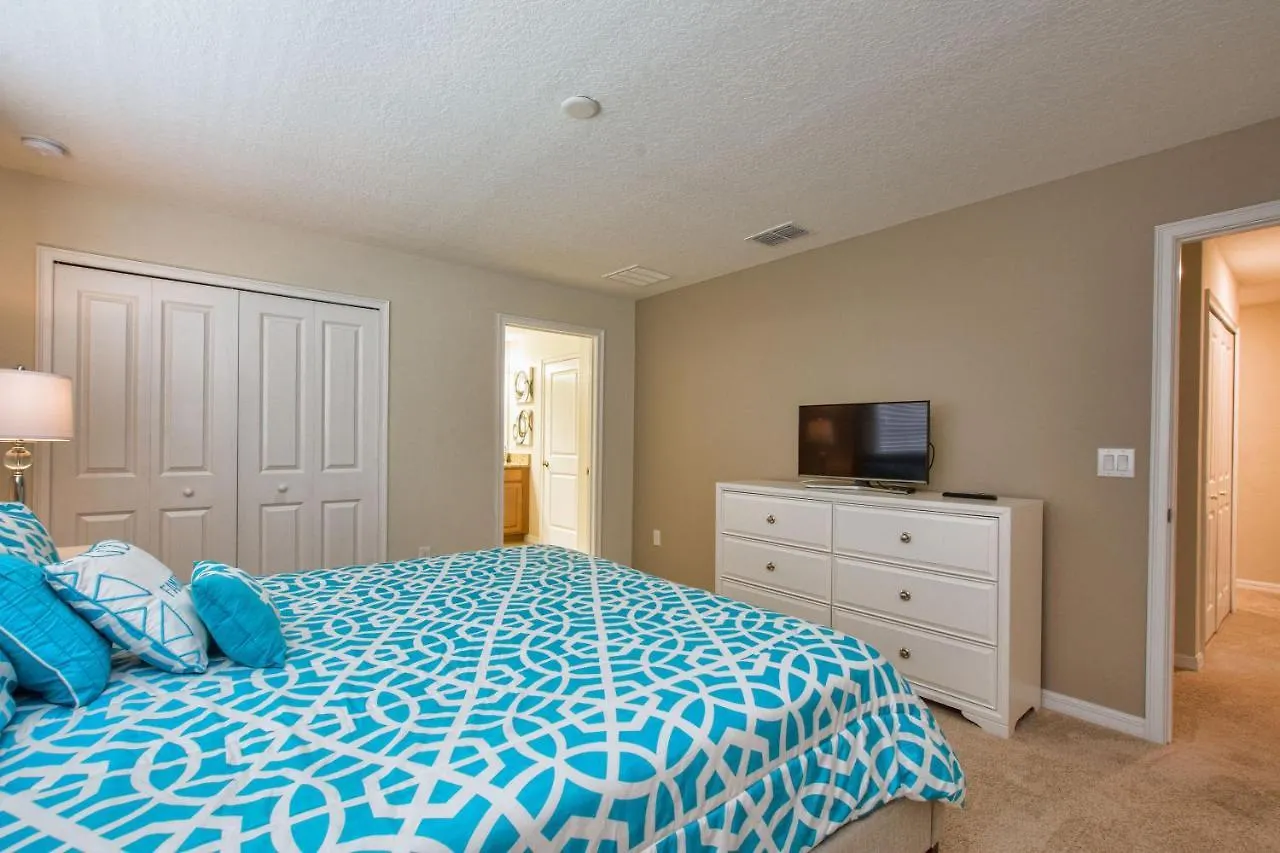 Storey Lake-4 Bedroom Townhome W/splashpool-1618st 펜션