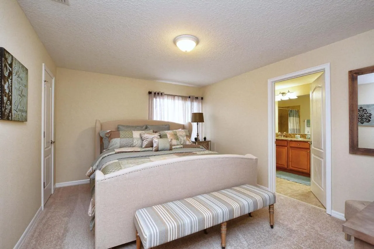 Storey Lake- 5 Bedroom Townhome W/pool -1601st * Orlando