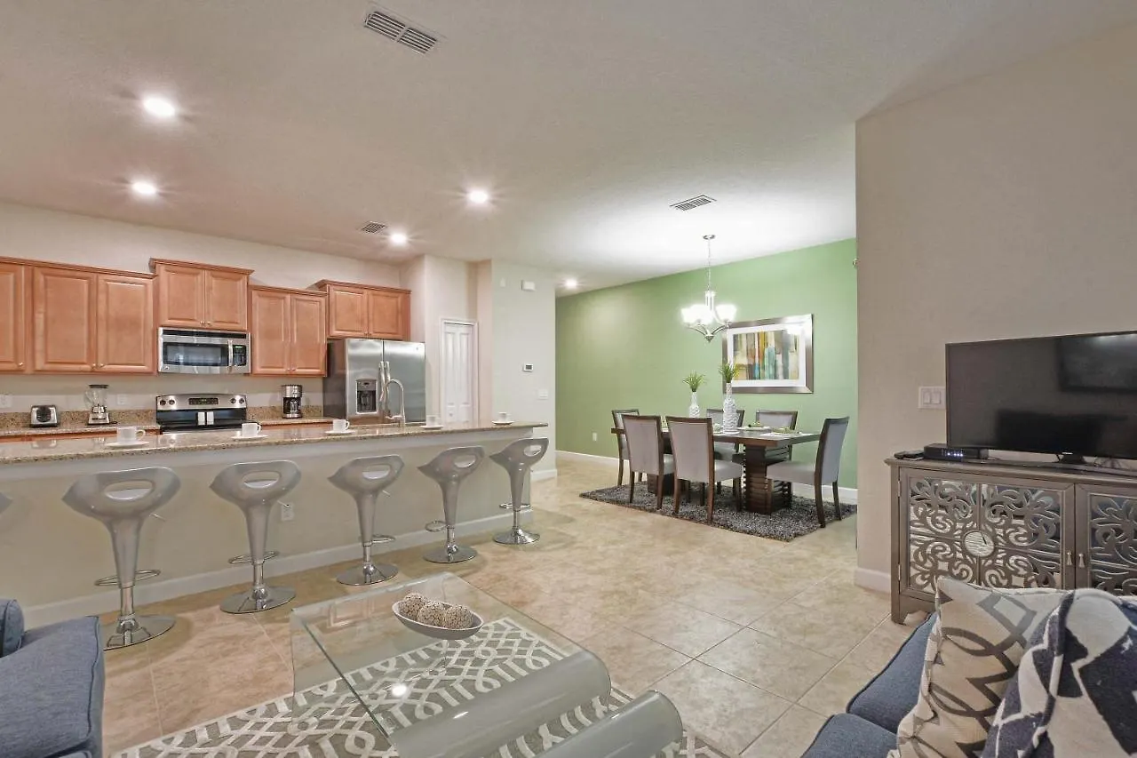 Storey Lake-4 Bedroom Townhome W/splashpool-1618st 펜션 *