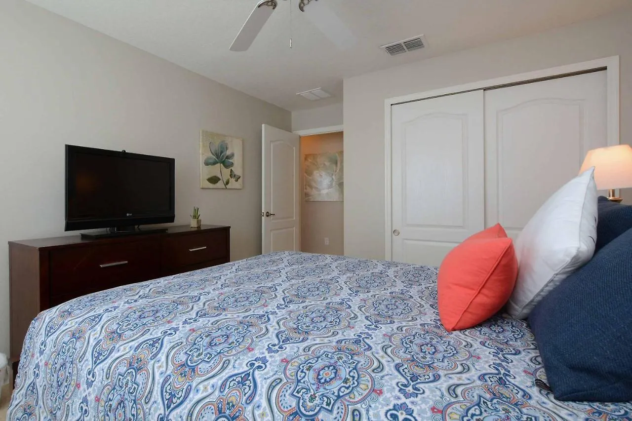 Bright Cheery Decor, Townhome W-spashpool-3015pp *