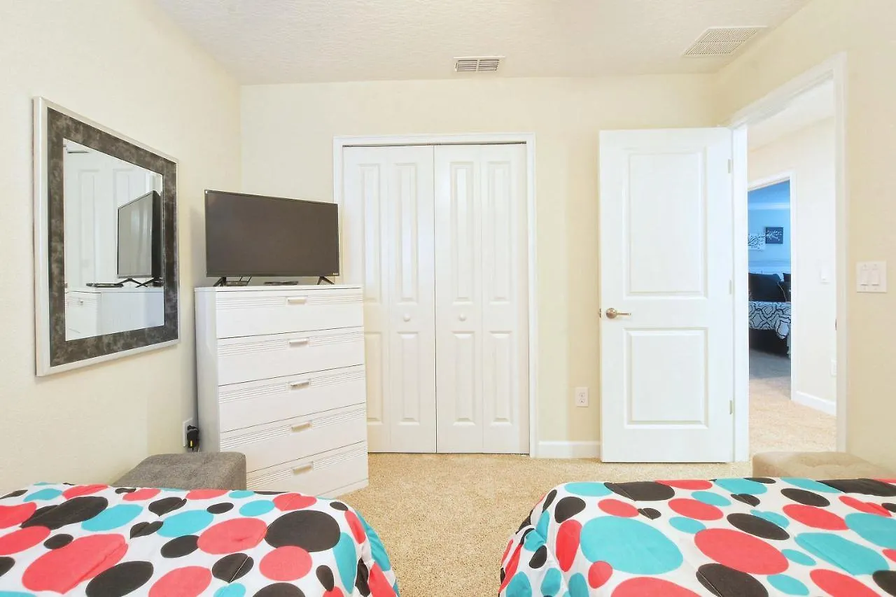 Storey Lake-6 Bedroom Pool Home- 1652st Βίλα