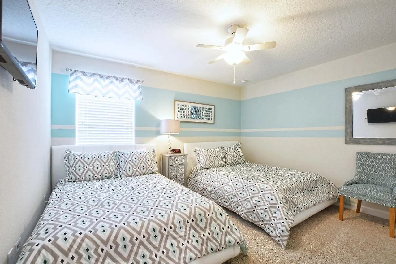 Storey Lake-6 Bedroom Pool Home- 1652st