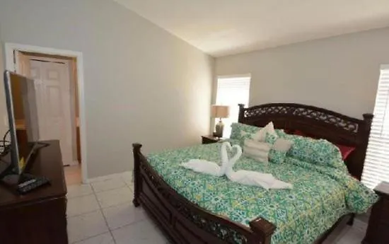 5 Bedroom 4 Bathroom Pool In Kissimmee Fl