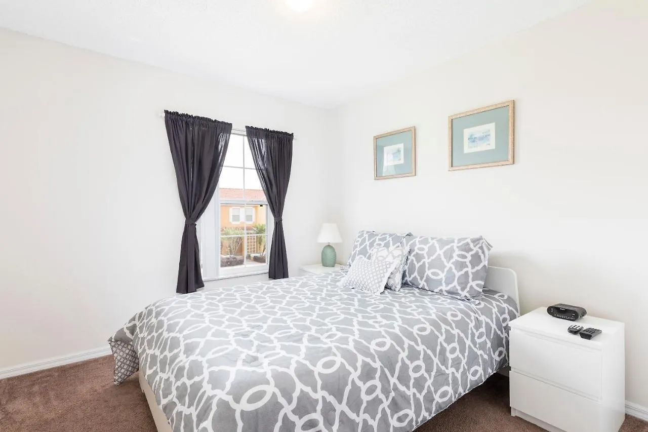 Comfortable Vacation Townhouse With Balcony Lb0967 *