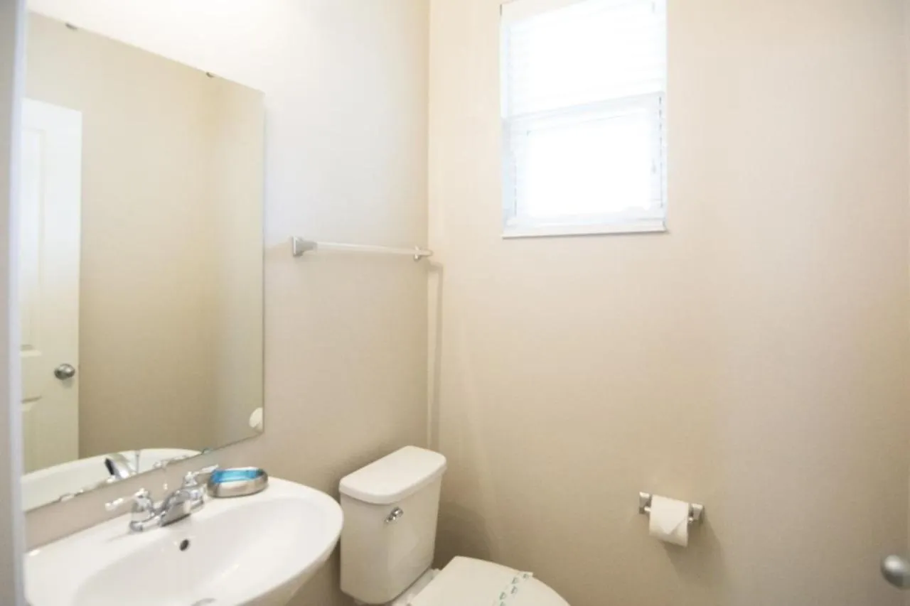 Holiday home Cozy Townhome With Garage Next To Parks Cb3163