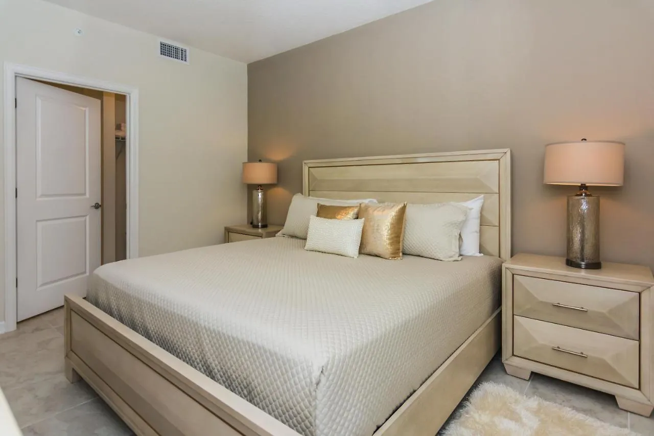 Excellent At Storey Apartment *