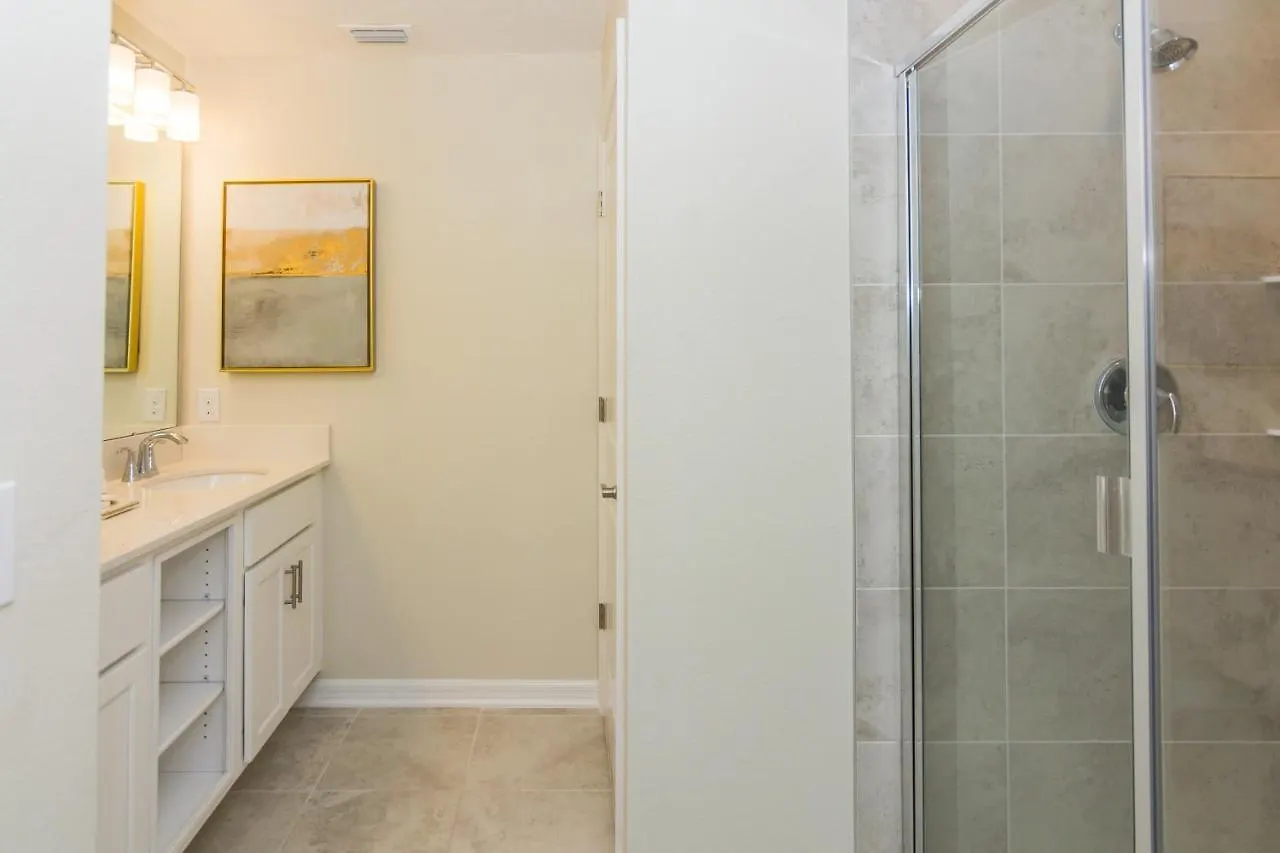 Excellent At Storey Apartment *
