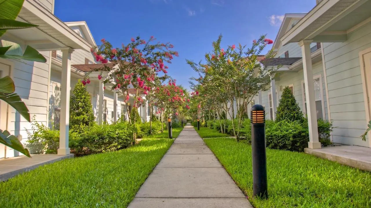 Derby Townhome At Lucaya Near ヴィラ *