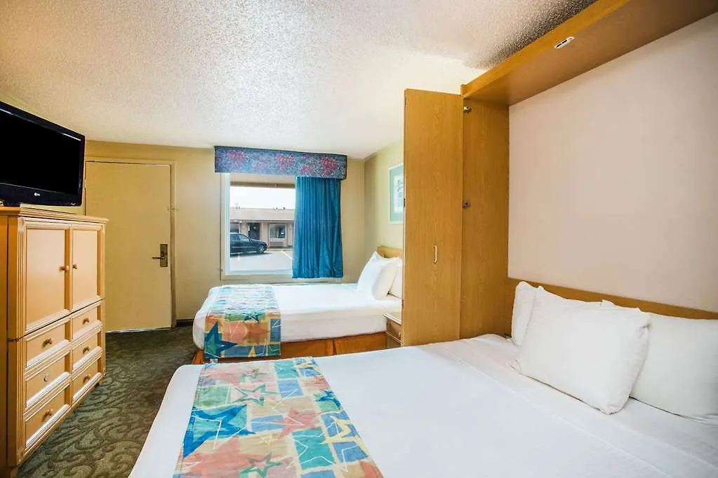 Hotel Super 8 By Wyndham Kissimmee-orlando