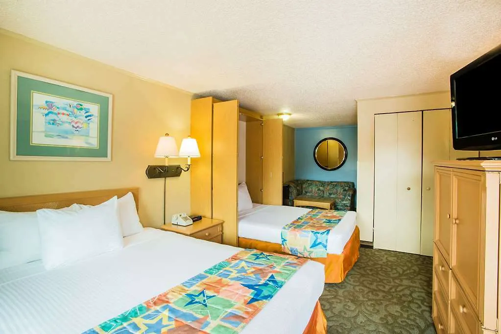 Hotel Super 8 By Wyndham Kissimmee-orlando 2*