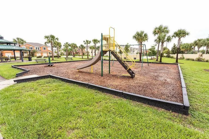 Compass Bay- 4 Bedroom Townhome- 1959cy Villa