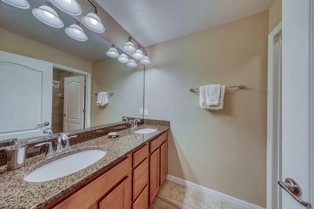 4 Bed 3 Bath Vacation In Kissimmee
