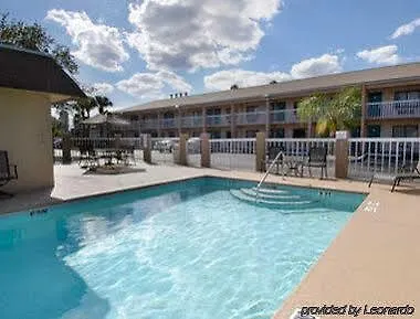Hotel Super 8 By Wyndham Kissimmee/maingate/orlando Area