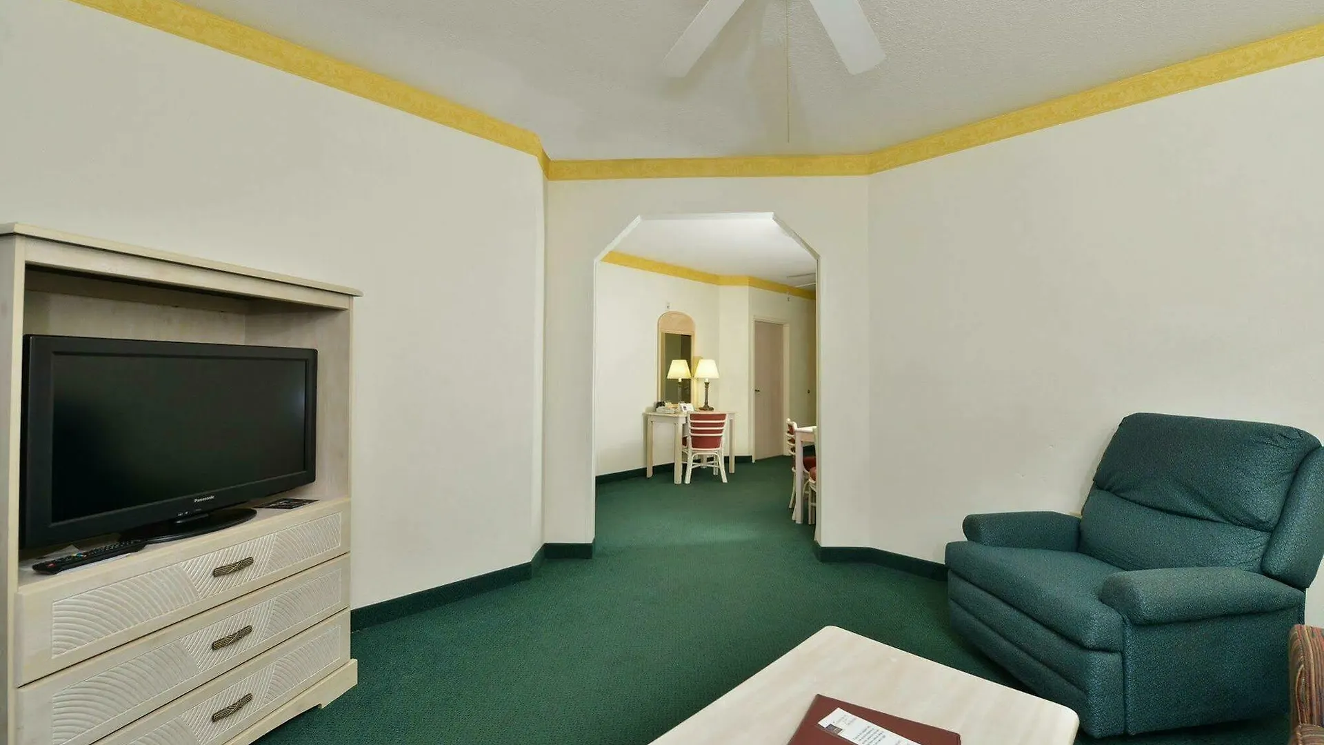 Comfort Maingate East