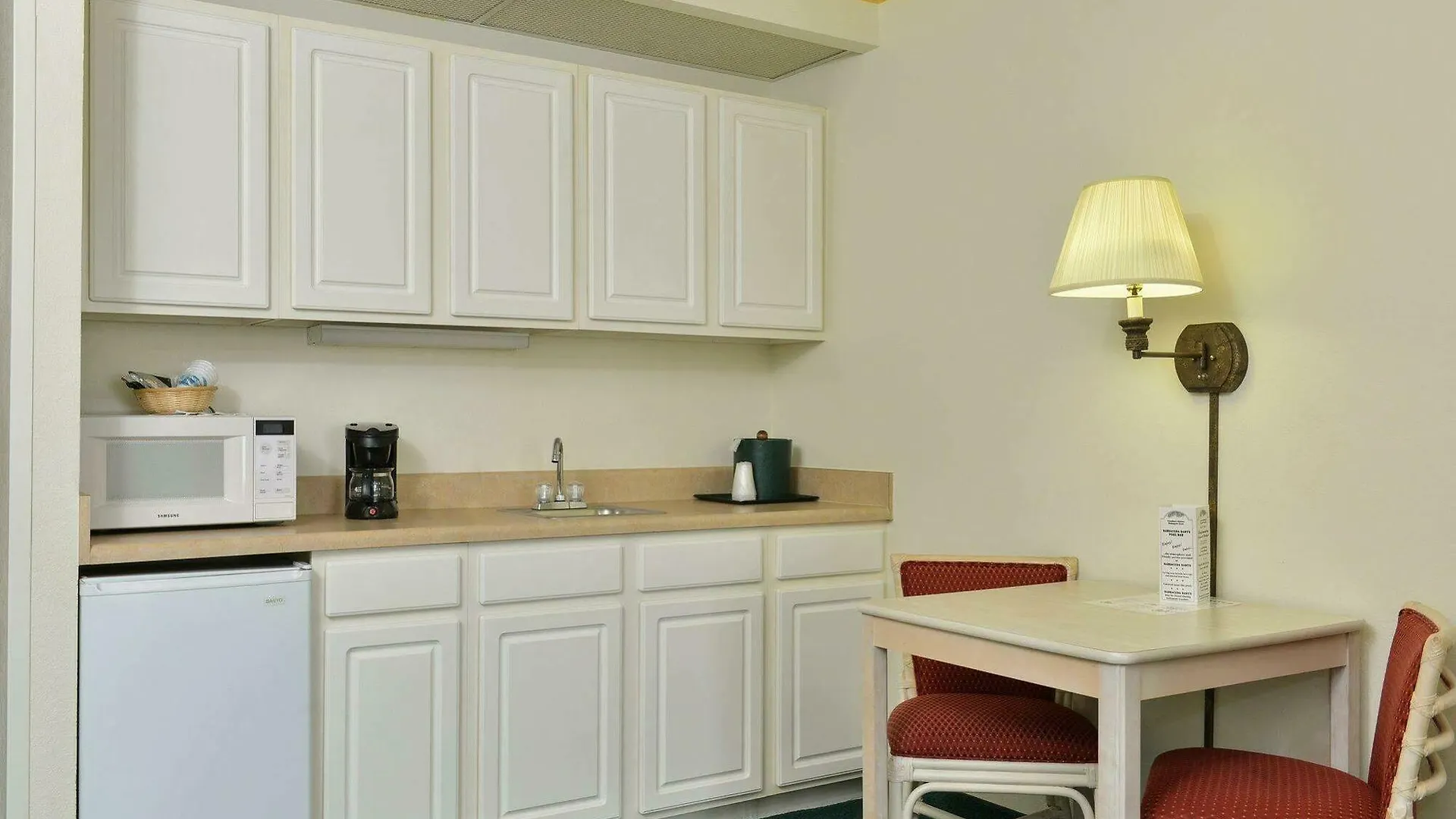 Hotel Comfort Maingate East 3*