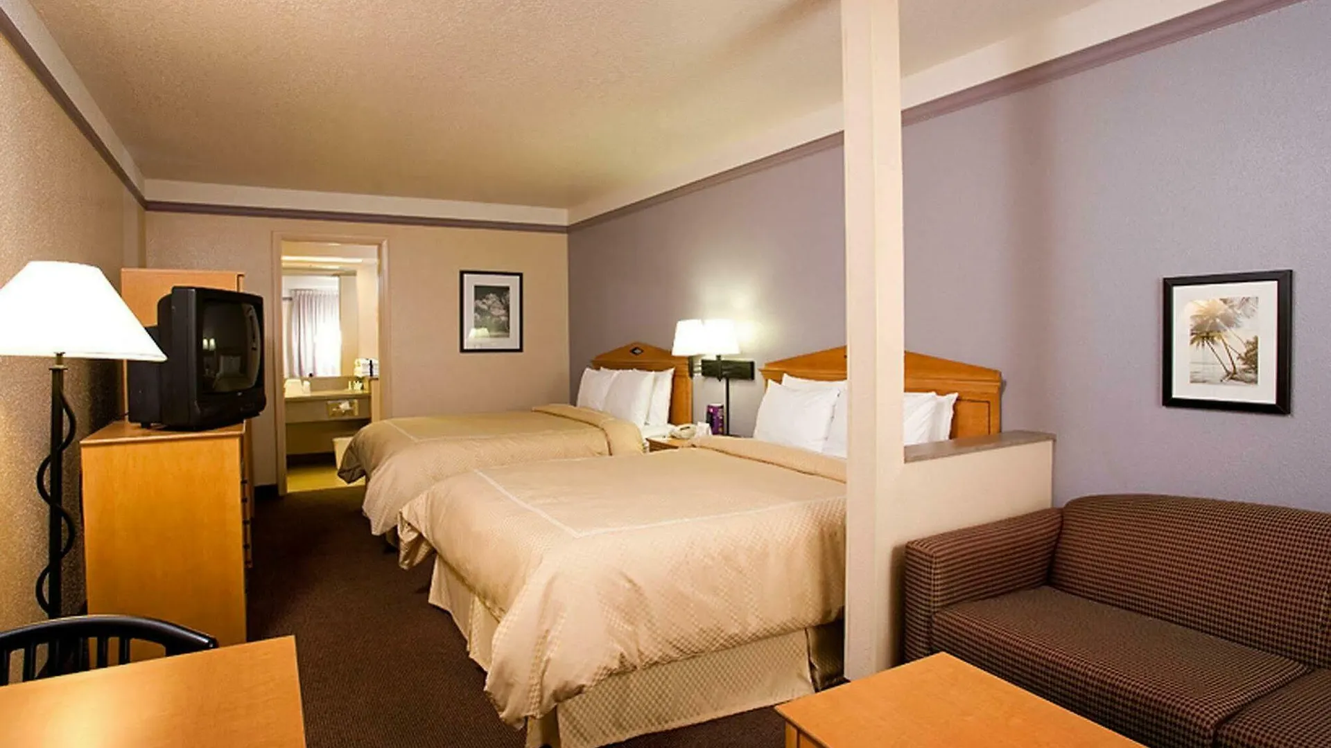 Maingate Garden Hotel 3*