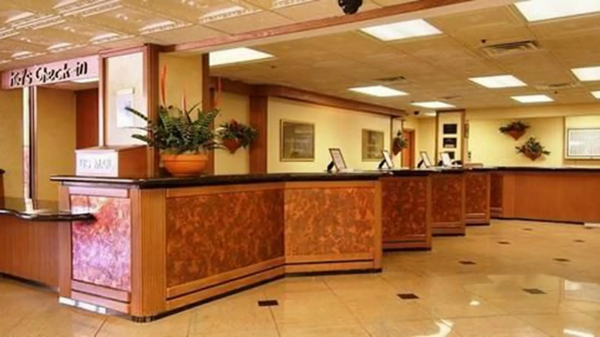 Parkside & Hotel