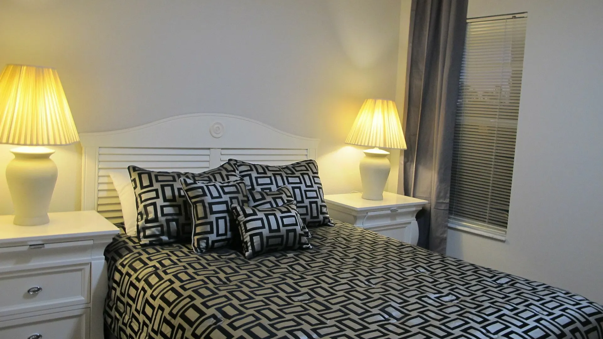 Berkley 7br Pool Lb988 Apartment Kissimmee