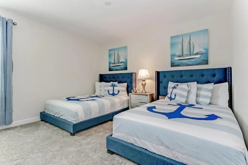 Holiday home Superior 9 Bed Games Room, Pool Themed Rooms! *