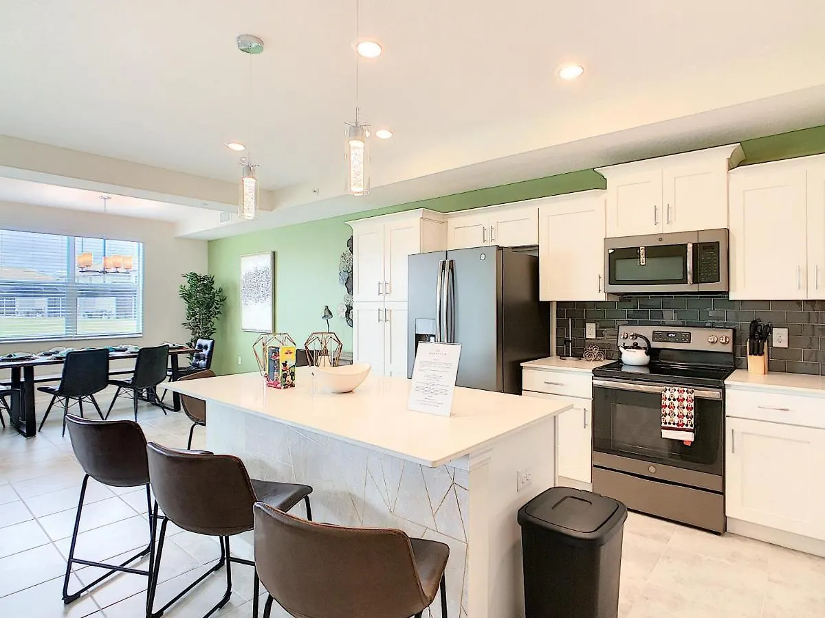 Lovely Lakeview Thematic 2br With 2 Waterpark * 基西米