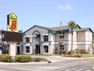 Super 8 By Wyndham Kissimmee