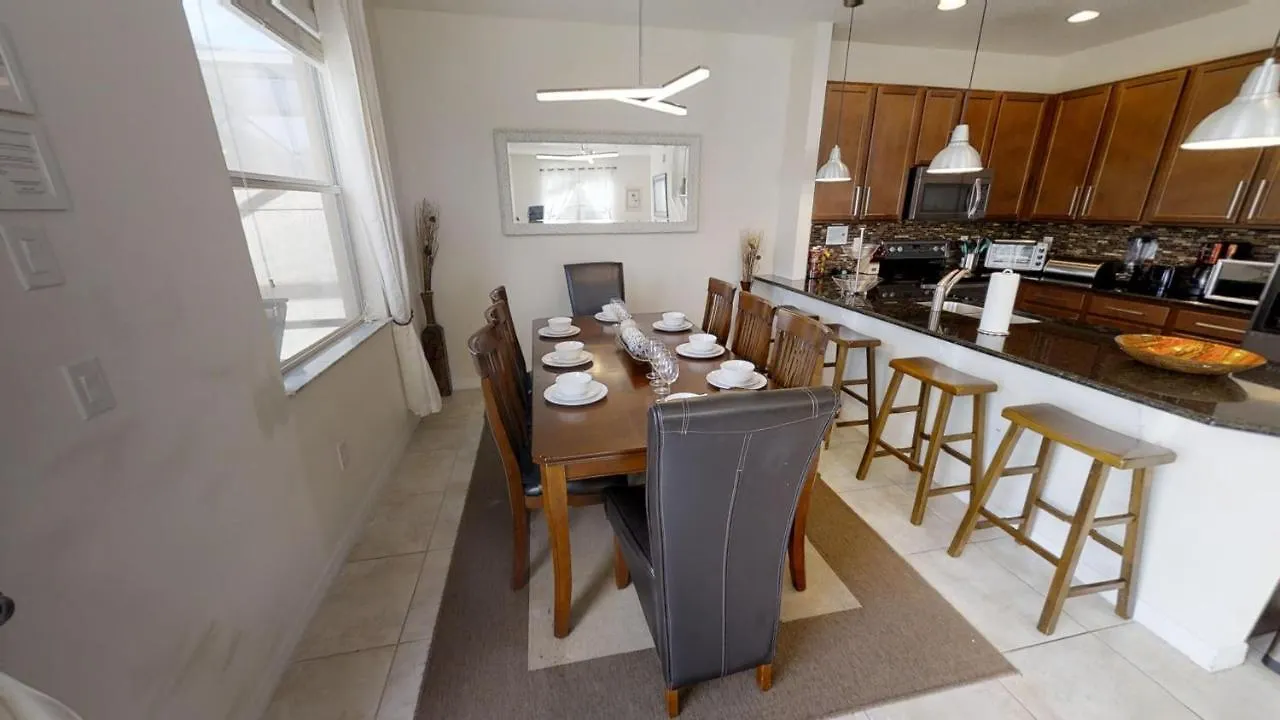 Bella Vida 4 Bedroom Vacation With Pool 1515 Holiday home Kissimmee