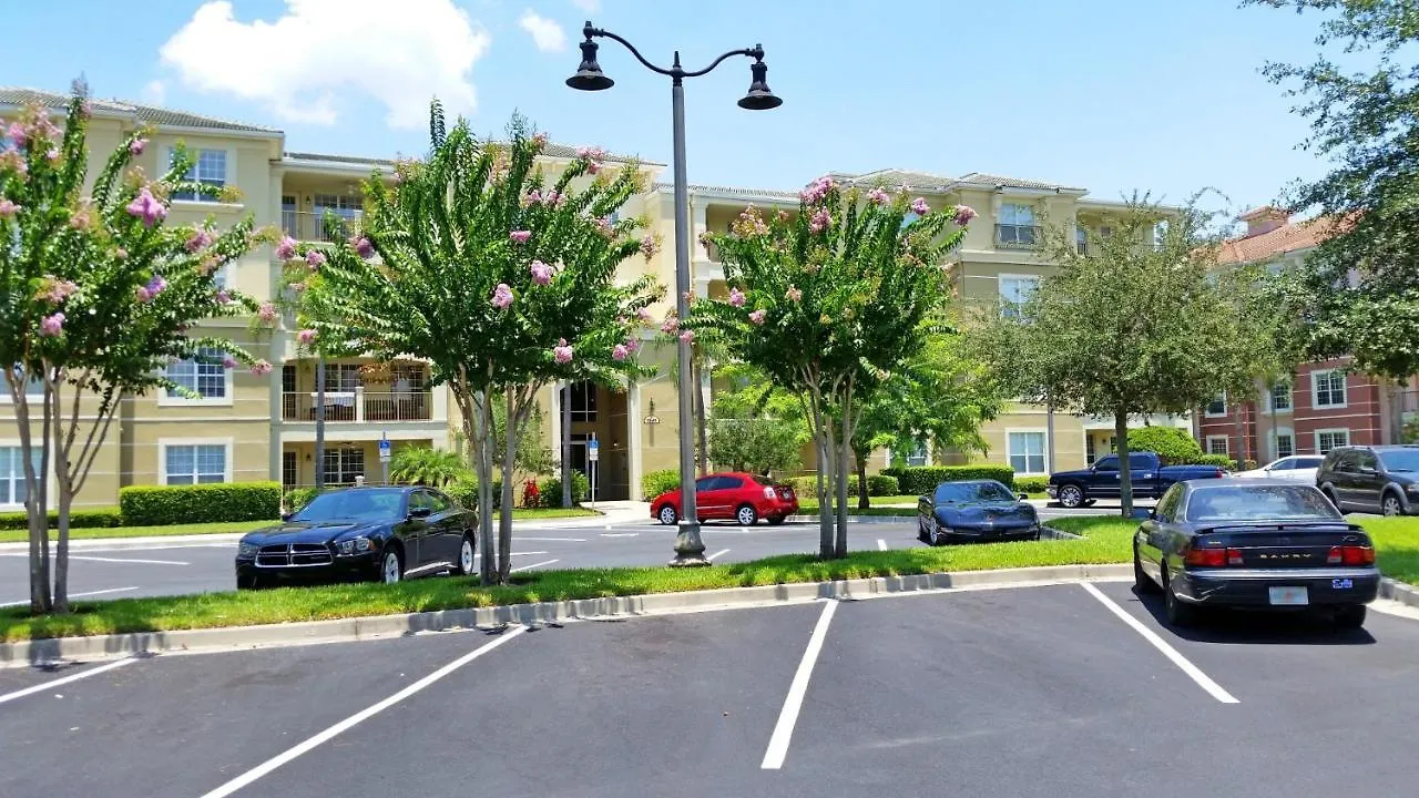 5000 Cayview Ave #203 Kissimmee